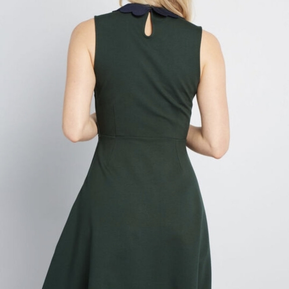Modcloth Dark Green Peter Pan Collar Dress - Size Large - Picture 4 of 14